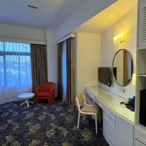 Deluxe Double with 1 Single Bed